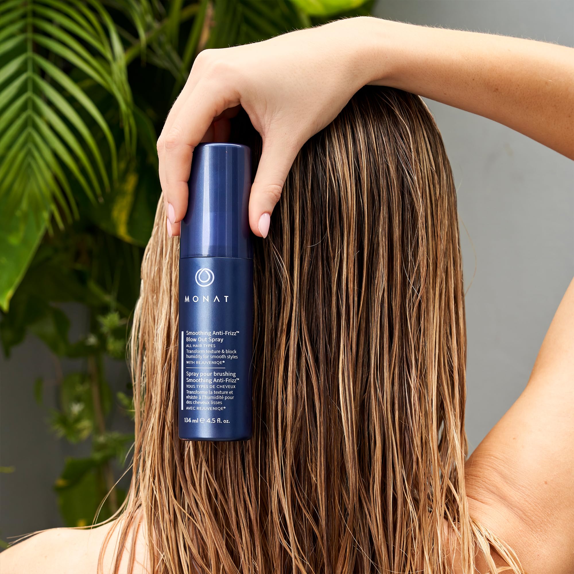 MONAT Smoothing Anti-Frizz Blowout Spray provides heat protection up to 450°F.