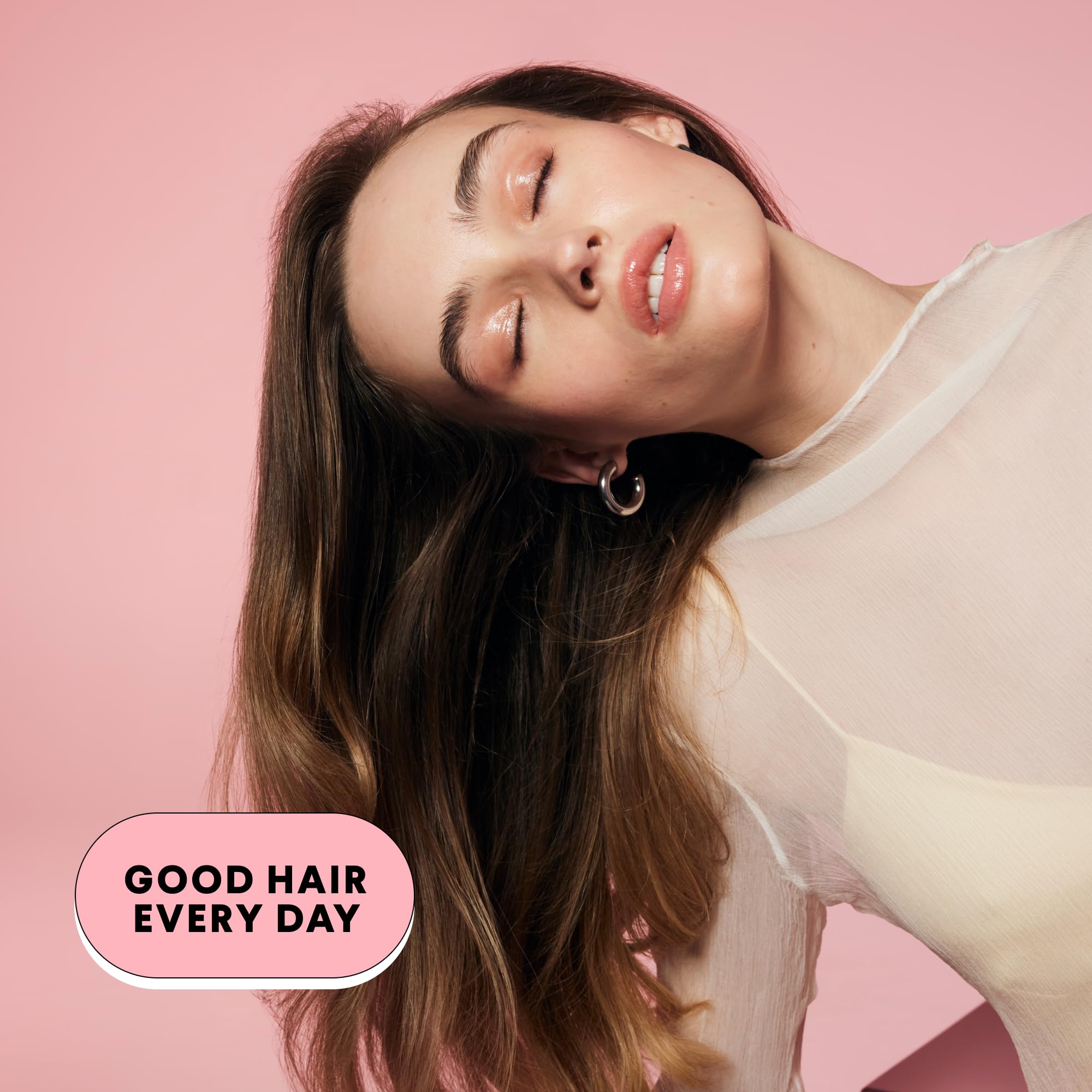 MONDAY Haircare MOISTURE post-use hair with natural shine