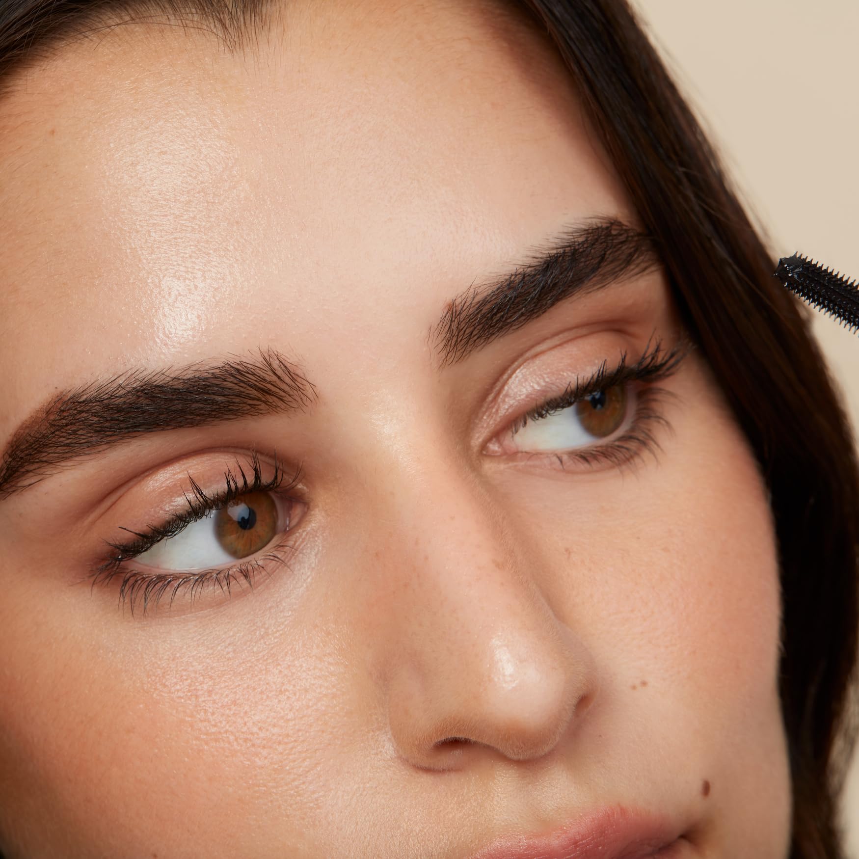 Monika Blunder Beauty Architect Eyes packaging close-up with vegan cruelty-free seal for ethical shoppers.
