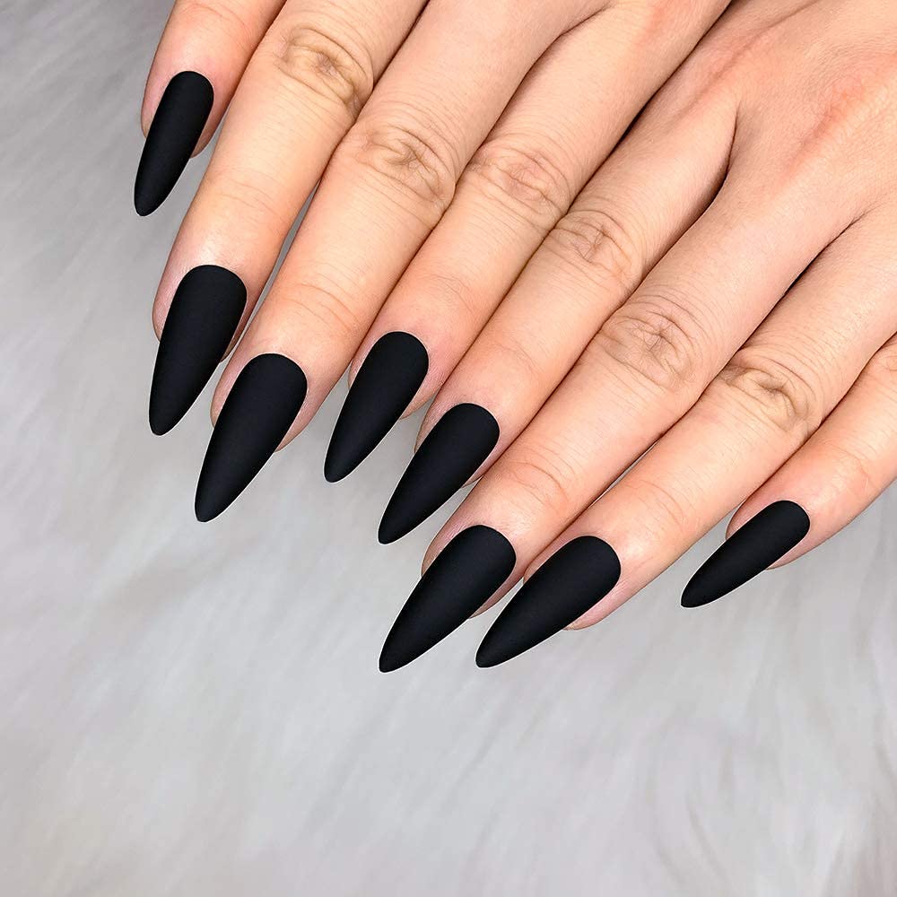 Morily 24-piece matte black nails in stiletto shape for a sleek manicure.