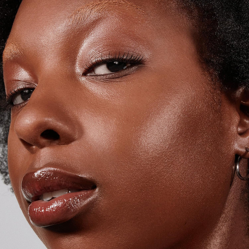 Morphe Lightform Dewy Foundation texture swatch reveals radiant finish