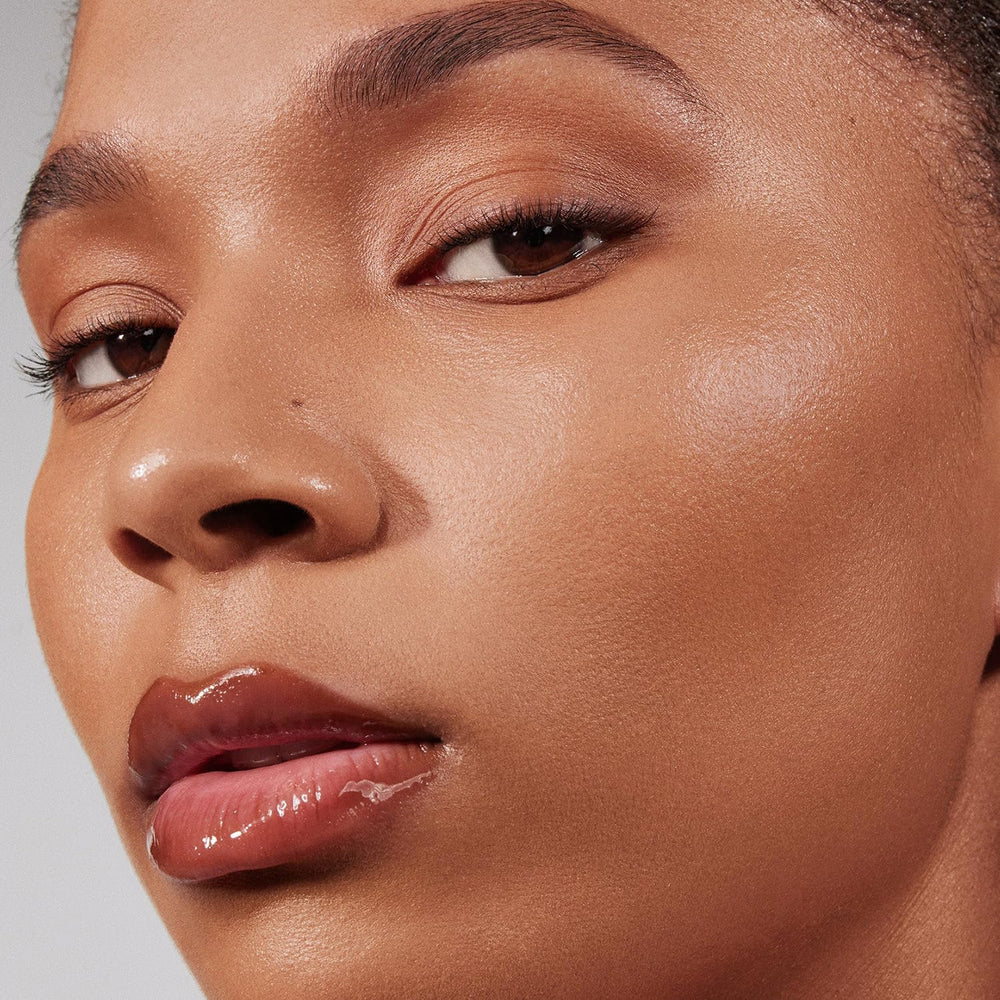 MORPHE Lightform Hydration Glow finish on skin with luminous appearance