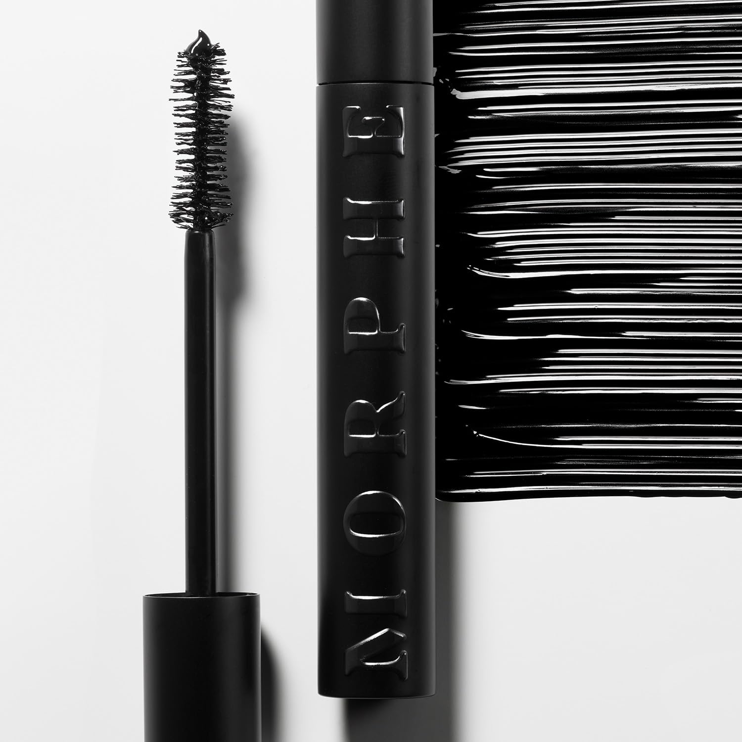 Morphe Make It Big mascara adds dramatic length and volume to lashes