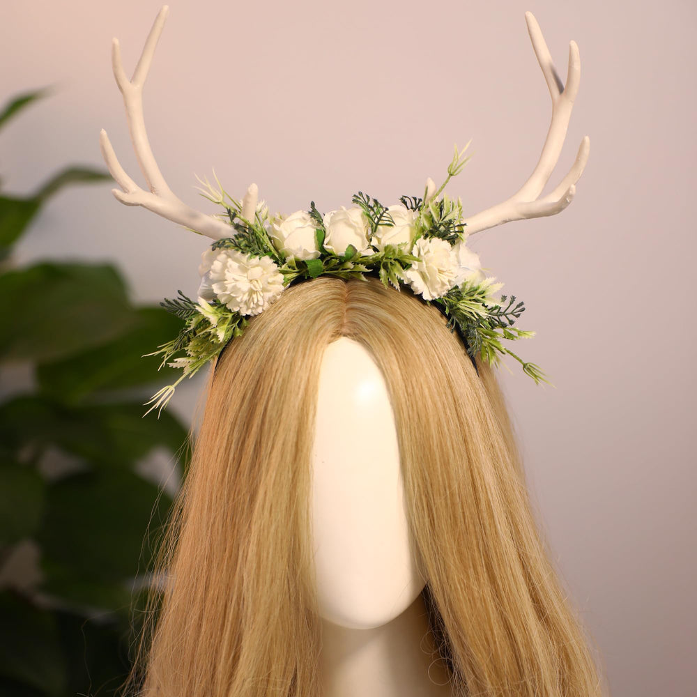 Mostory deer horn crown detail highlights craftsmanship and unique silhouette