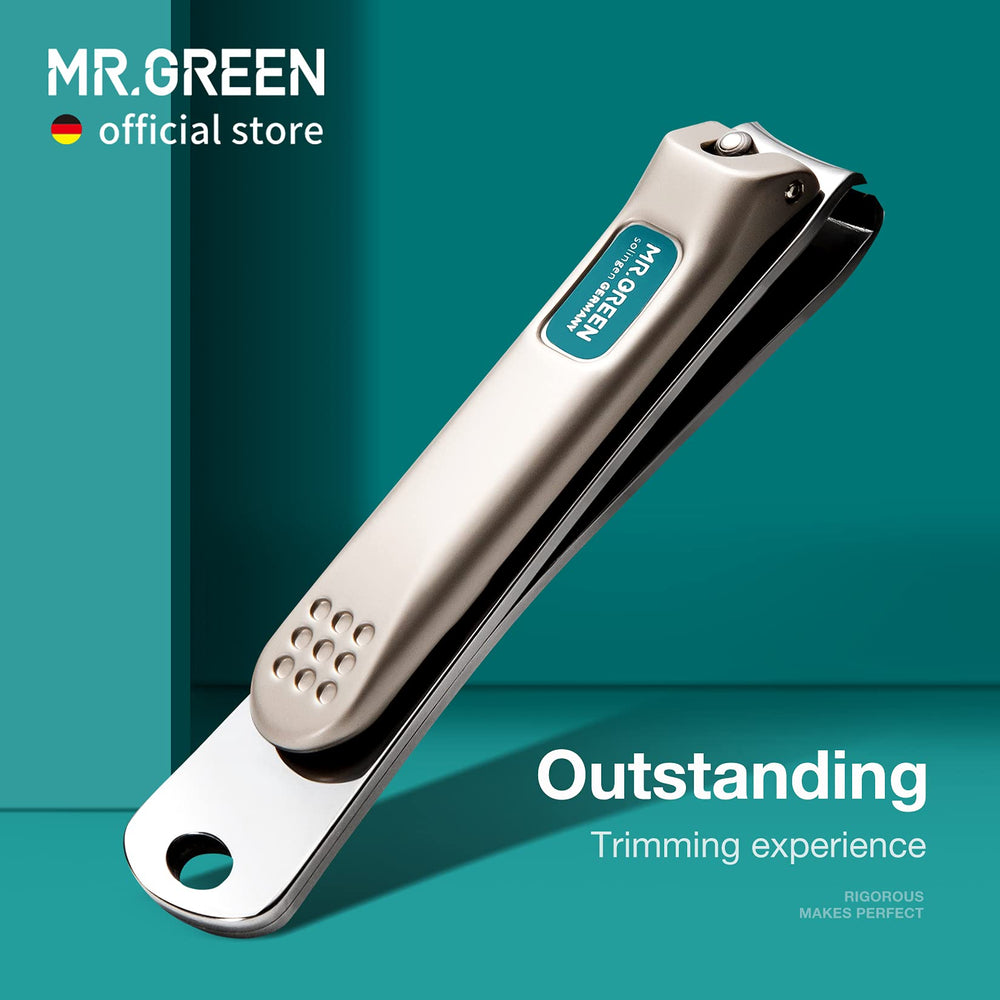 MR.GREEN Nail Clippers curved blades close-up showing sharp edge for clean cuts