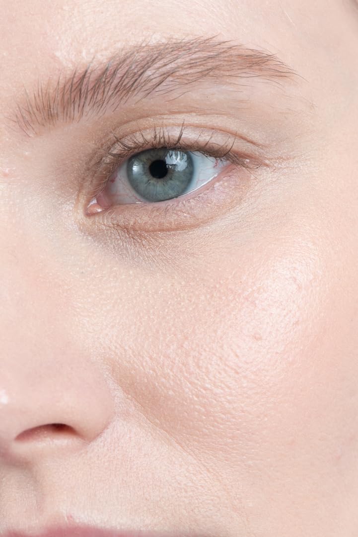 Hydrating eye care boost from Mudmasky for delicate skin