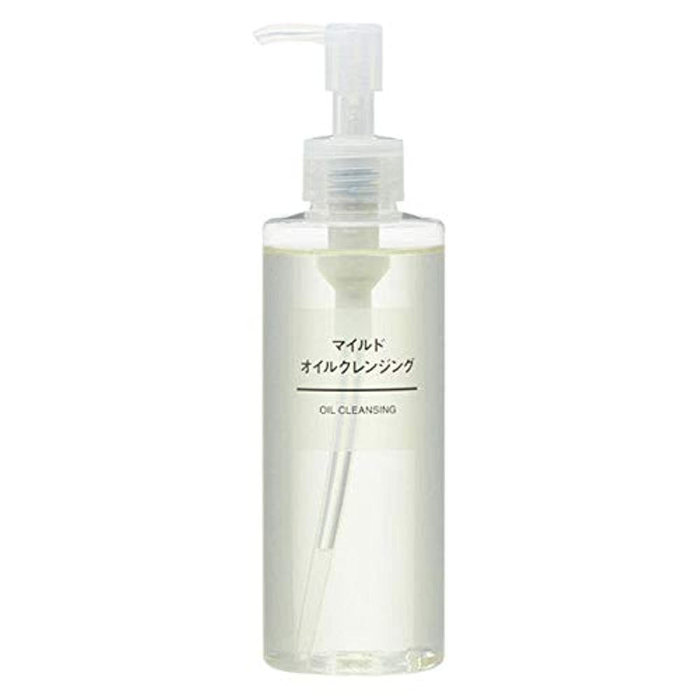 MUJI Mild Cleansing Oil bottle close-up, lightweight formula for makeup removal.