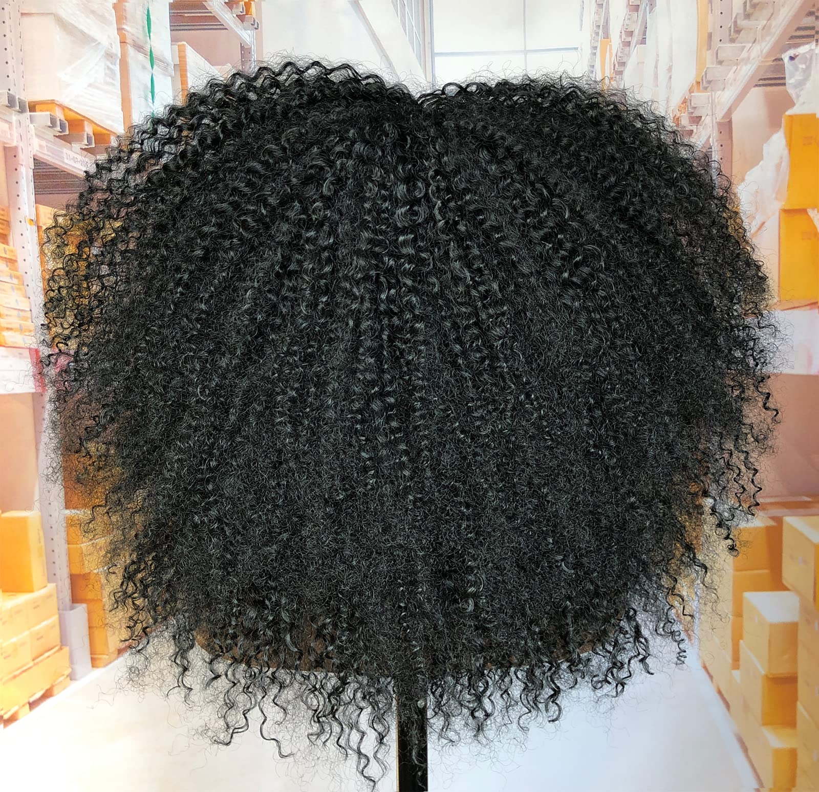 MURAMURA HAIR Adjustable straps deliver a customizable head fit.