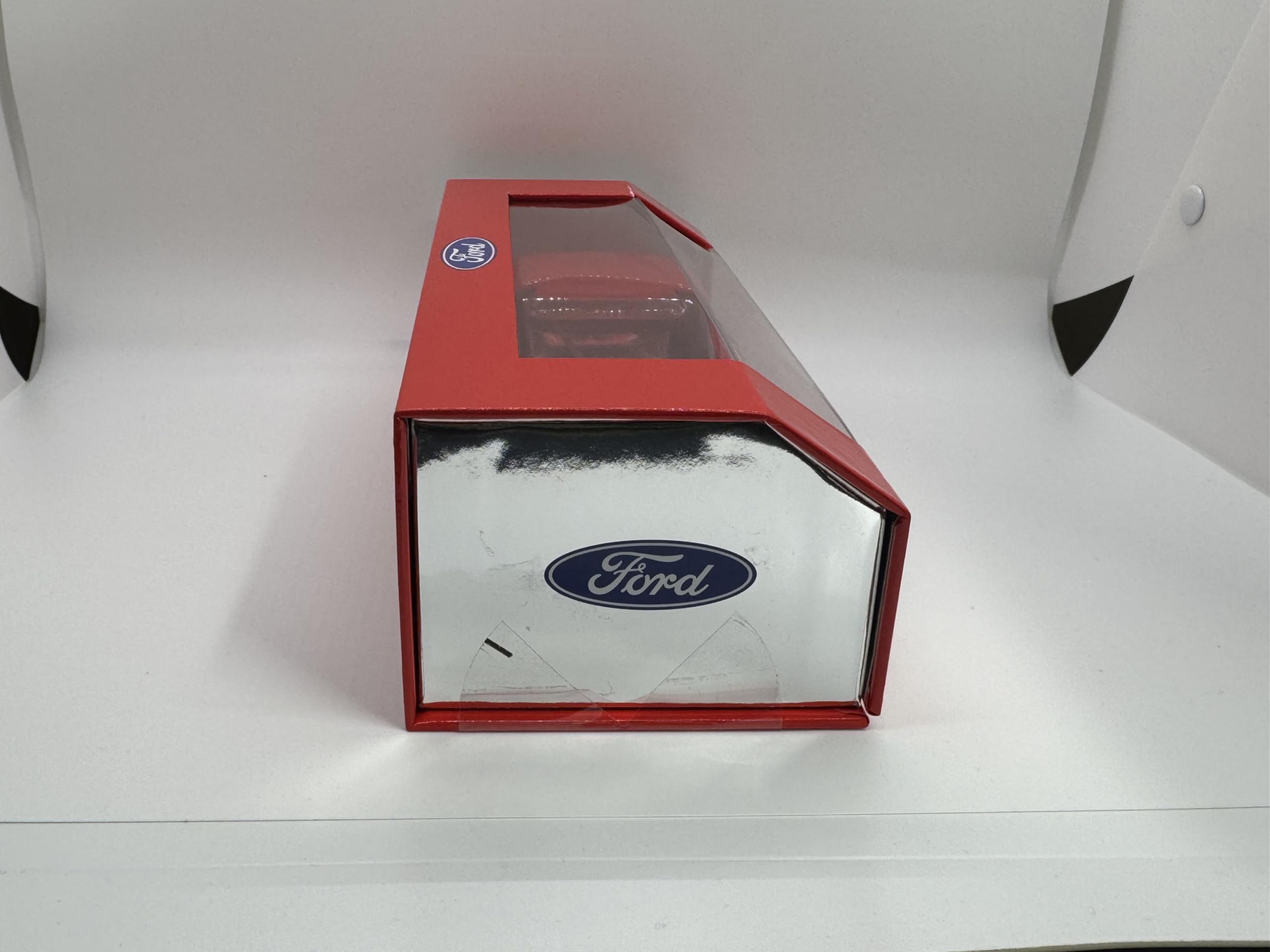 Mustang Thunderbird signature fragrance, ideal for daytime occasions