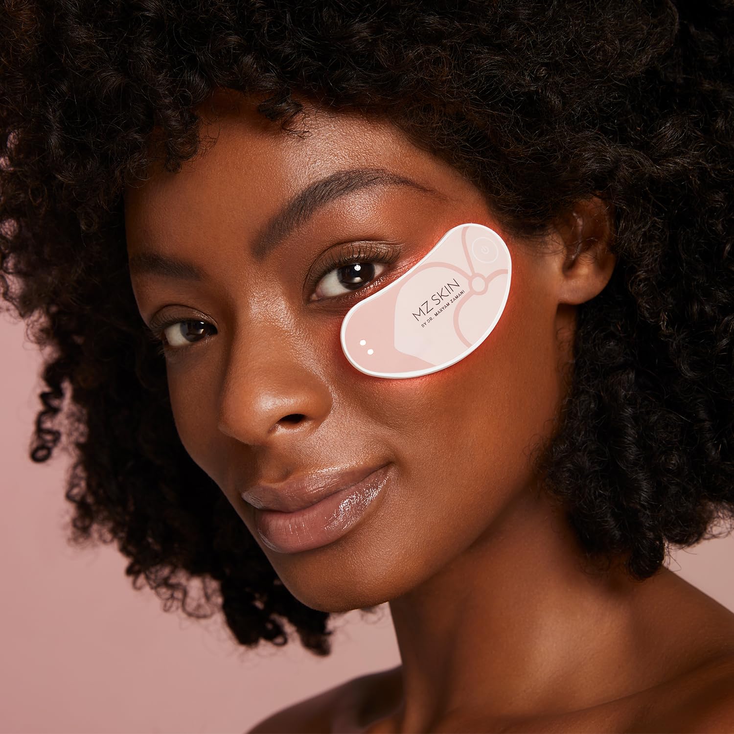 MZ SKIN LightMAX MiniPro Eyeconic LED patch using near-infrared light for deeper exposure