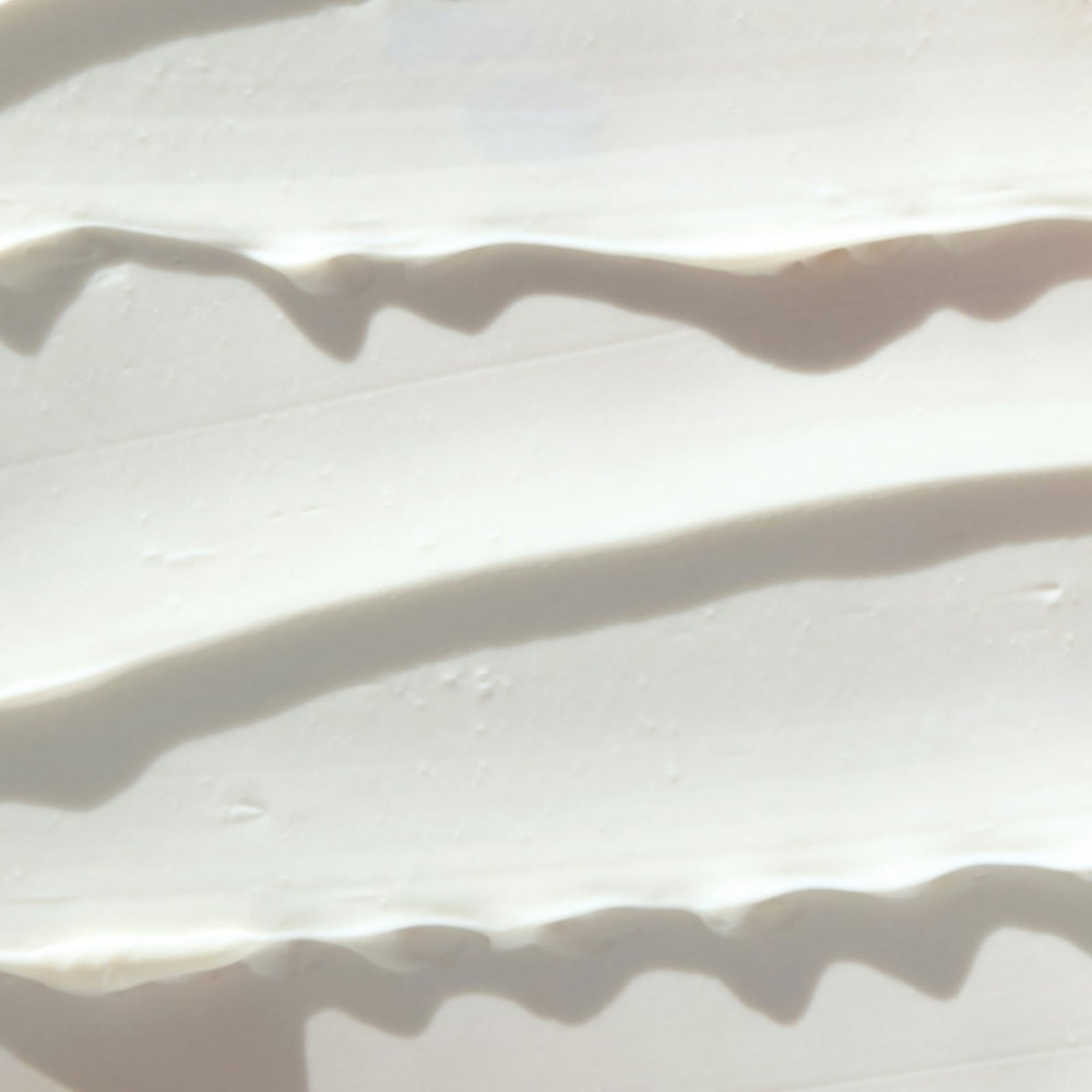 Nakery Fast-Absorbing Butter leaves a non-greasy finish after use