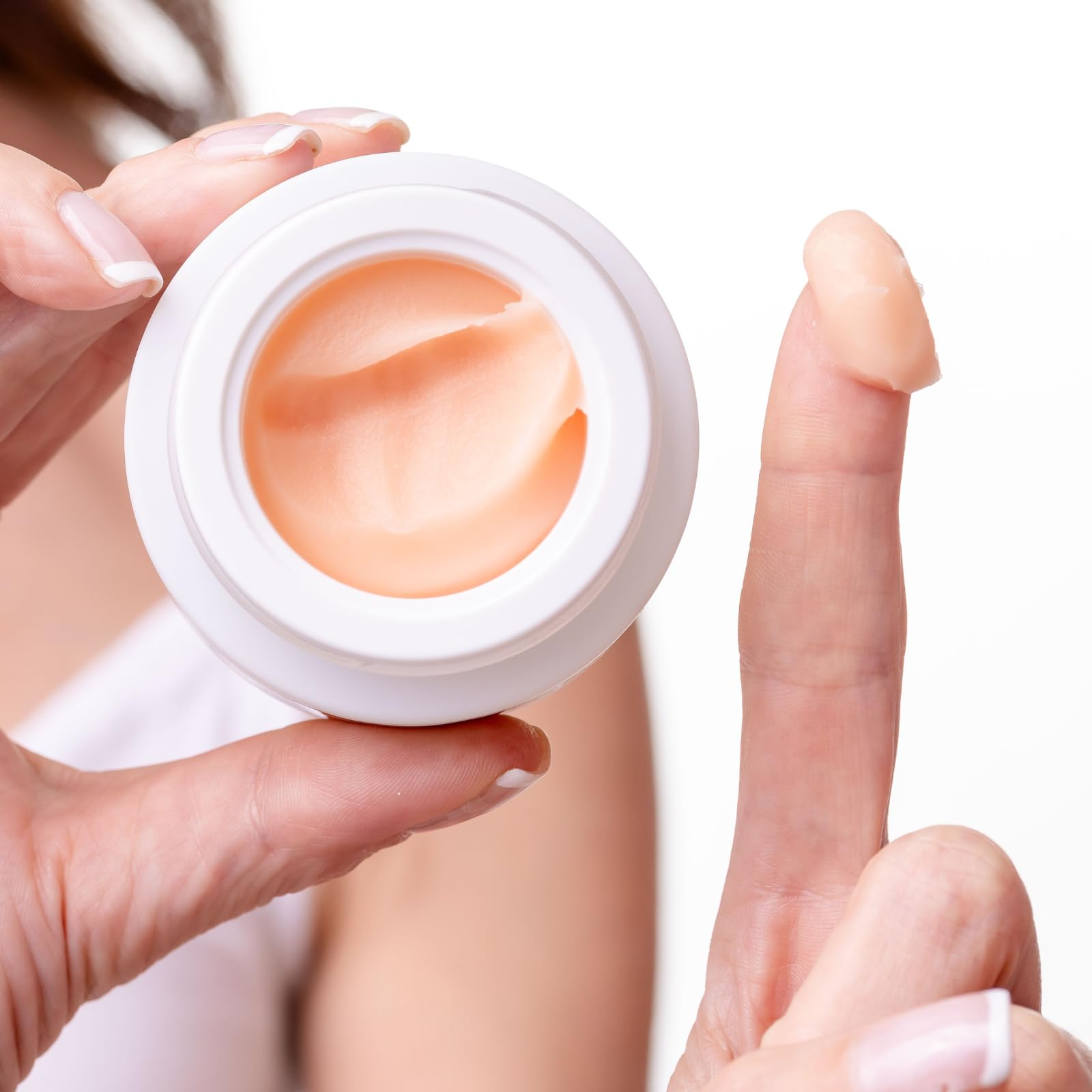 Nakery Pave The Way ready for makeup, acts as a smooth primer.