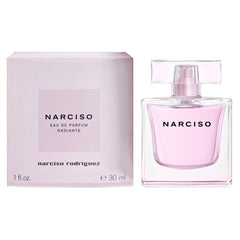 Narciso Rodriguez Narciso Radiante bottle front view for daily elegance and radiant floral musk.