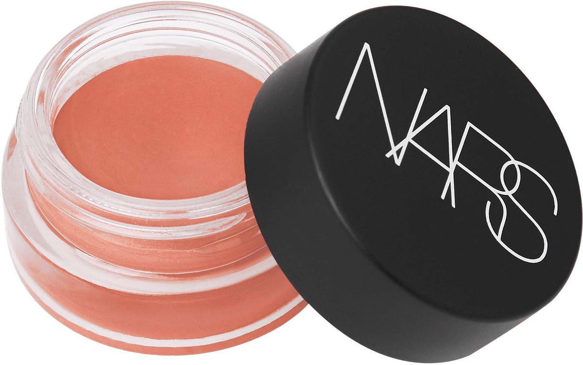 NARS Air Matte Blush Rush Peach close-up shows diffuse, velvety matte flush.