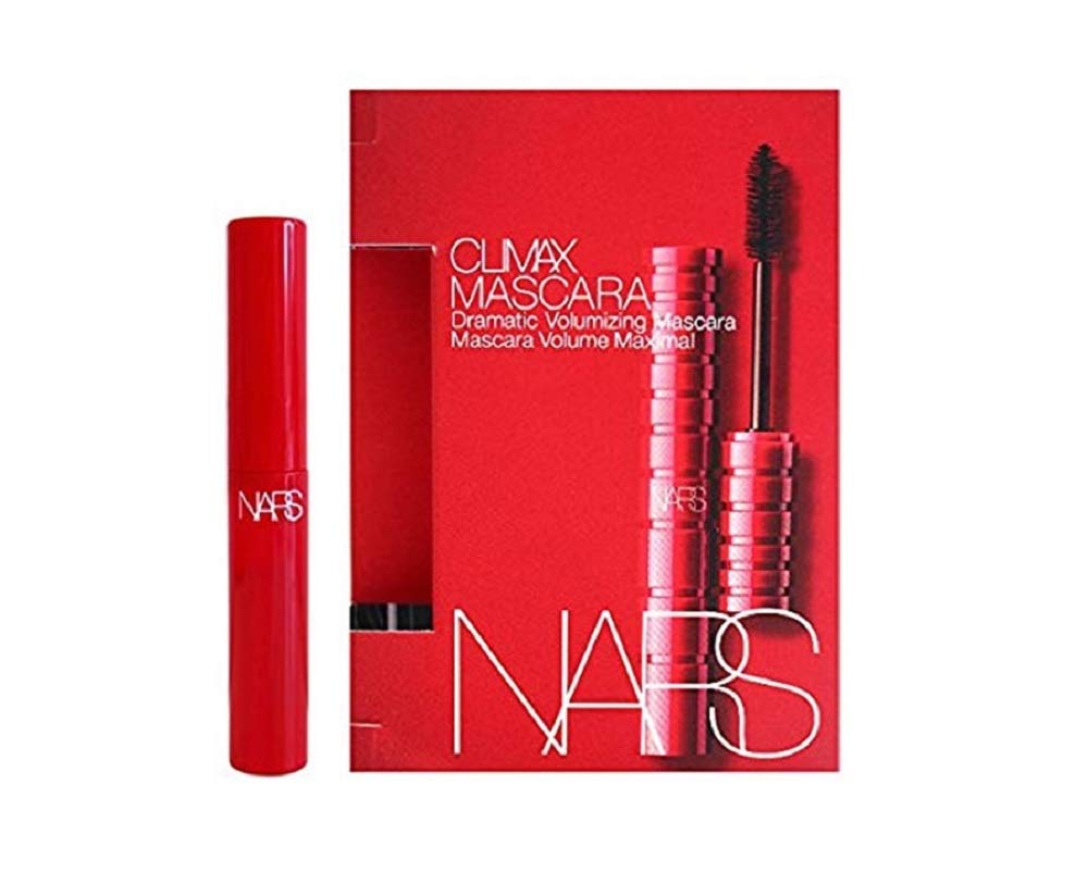 NARS Climax Mascara travel size brush enhances volume on-the-go, for dramatic lashes anywhere.