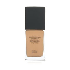 Closeup texture on skin with NARS Light Reflecting Foundation L3.5 Salzburg