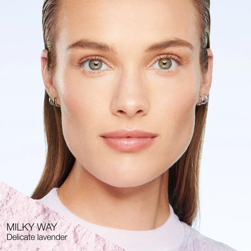 NARS powder with mesh sifter enables controlled, precise application.
