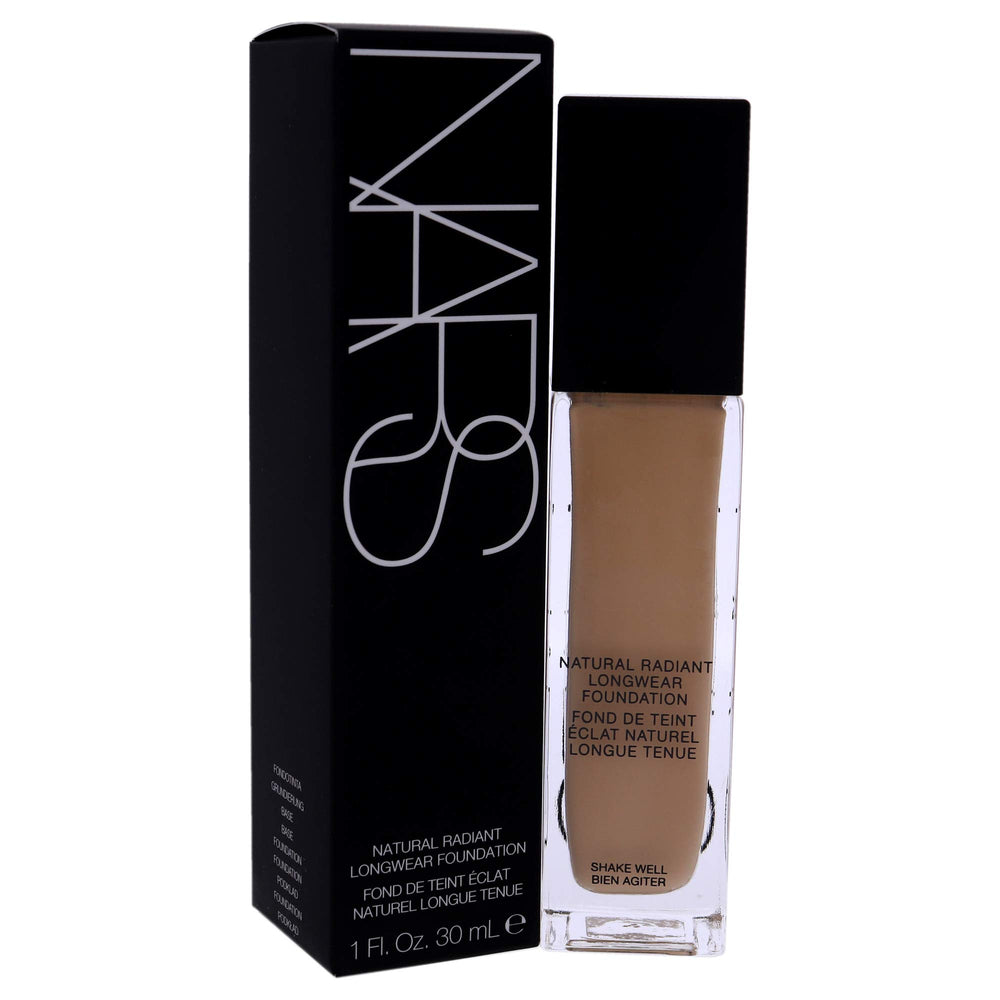 NARS Natural Radiant Longwear Foundation Deauville close-up reveals smooth skin texture