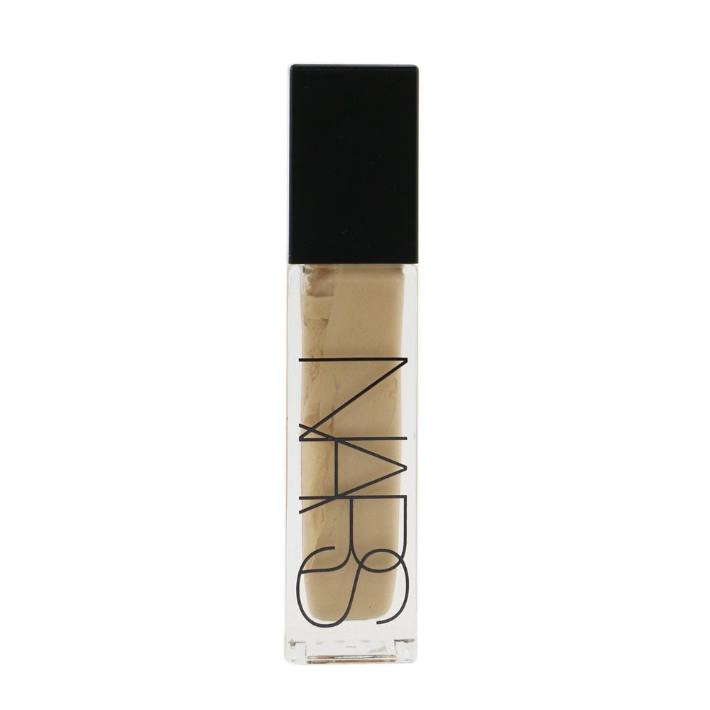 NARS Natural Radiant Longwear Foundation Salzburg on face delivers natural radiance