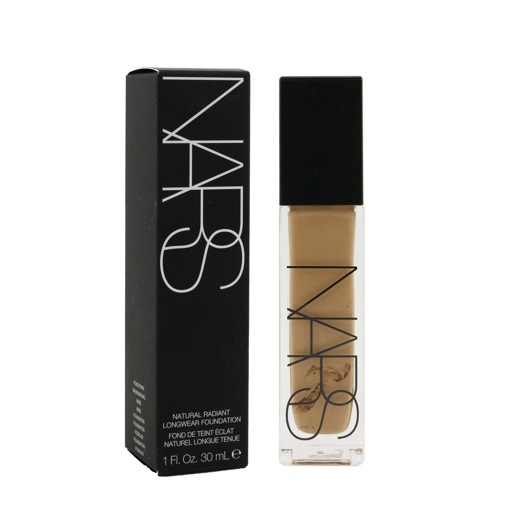 NARS Natural Radiant Longwear Foundation Salzburg compact packaging for travel-ready use