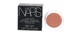 NARS Soft Matte Complete Concealer Honey texture close-up shows creamy, blendable finish