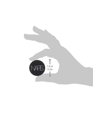 NARS Soft Matte Concealer Cannelle on skin; soft-focus blur creates a natural look.