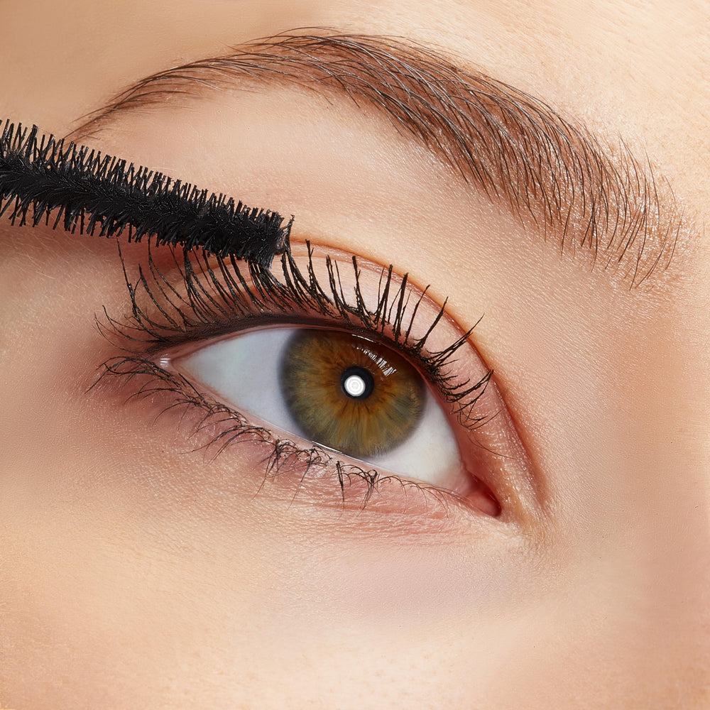 Natasha Moor Moor Power Mascara brush detail emphasizes dramatic volume.