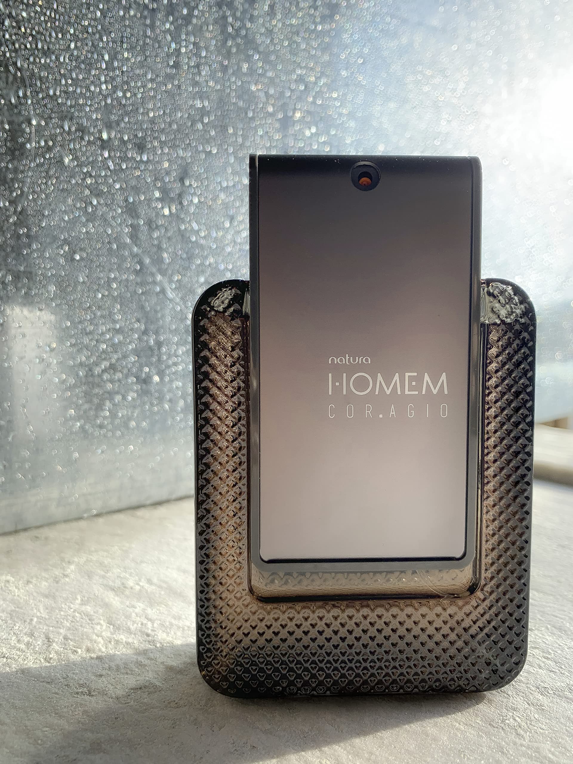 Natura Homem Cor Agio Deo box front, gift-ready packaging inspired by Brazilian biodiversity.