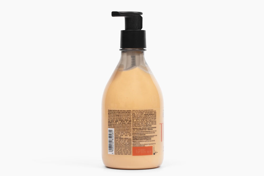 Natura Tukuma lotion texture close-up shows creamy, non-greasy feel.