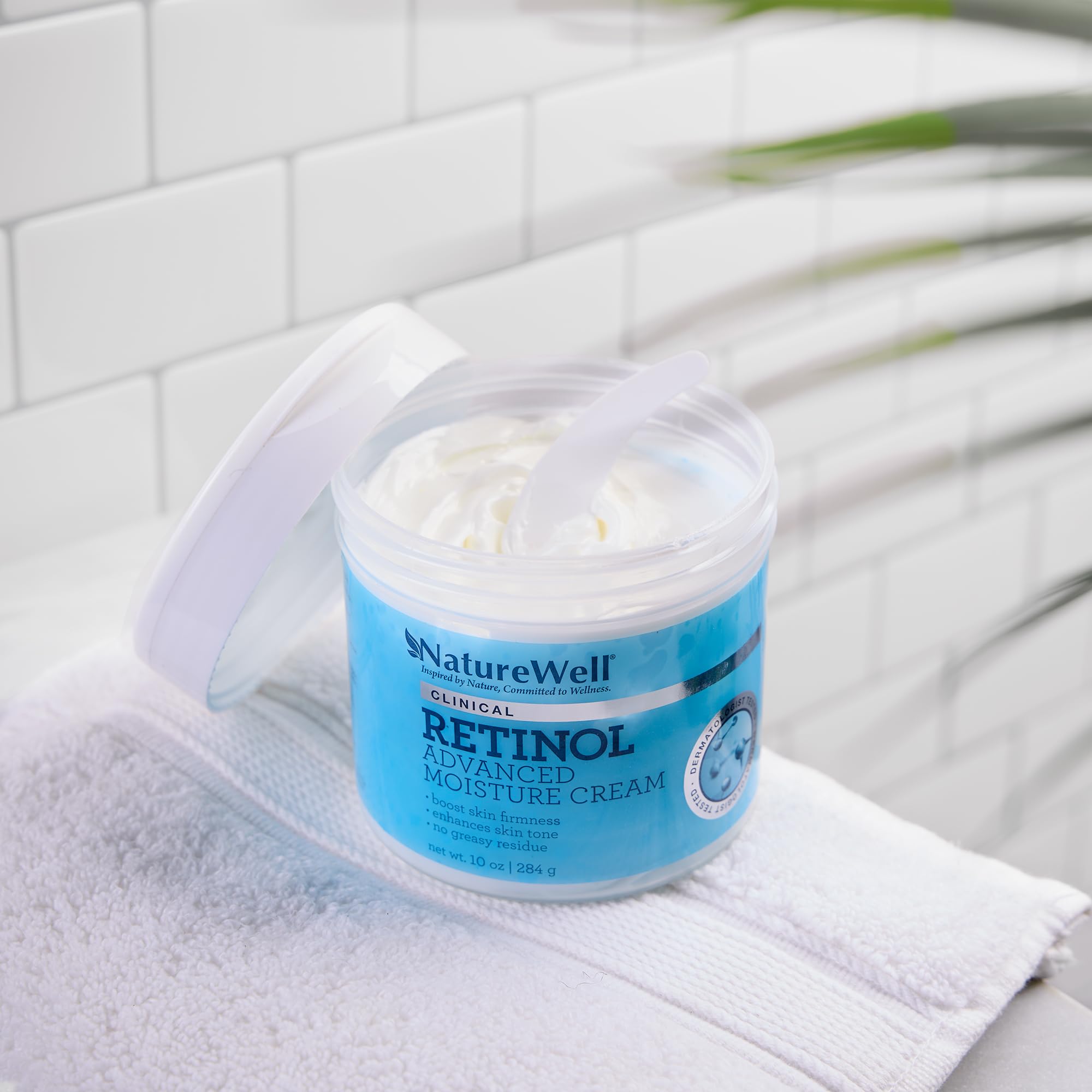 Nature Well Retinol cream for hands keeping skin soft and hydrated