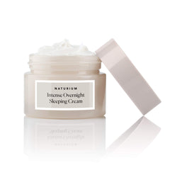 Kakadu plum fruit image emphasizes natural ingredient source for brighten skin potential.