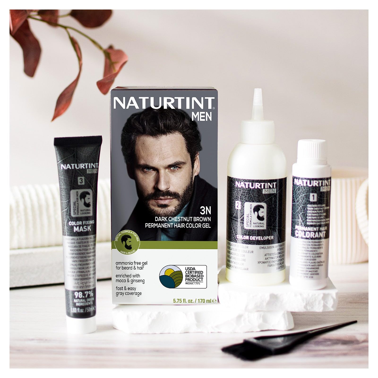 Naturtint Mens cream texture close-up highlights smooth, easy-spread formula.