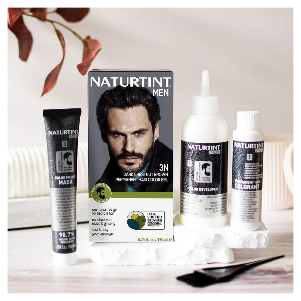 Naturtint Mens cream texture close-up highlights smooth, easy-spread formula.
