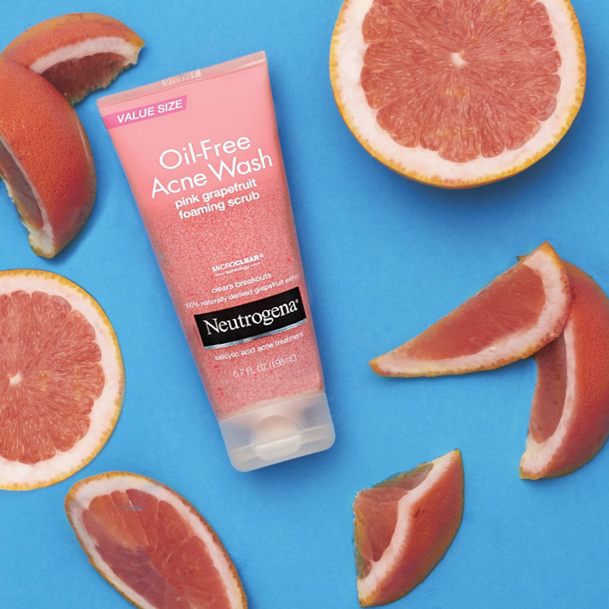 Label highlights natural grapefruit extract in Neutrogena Pink Grapefruit face wash.