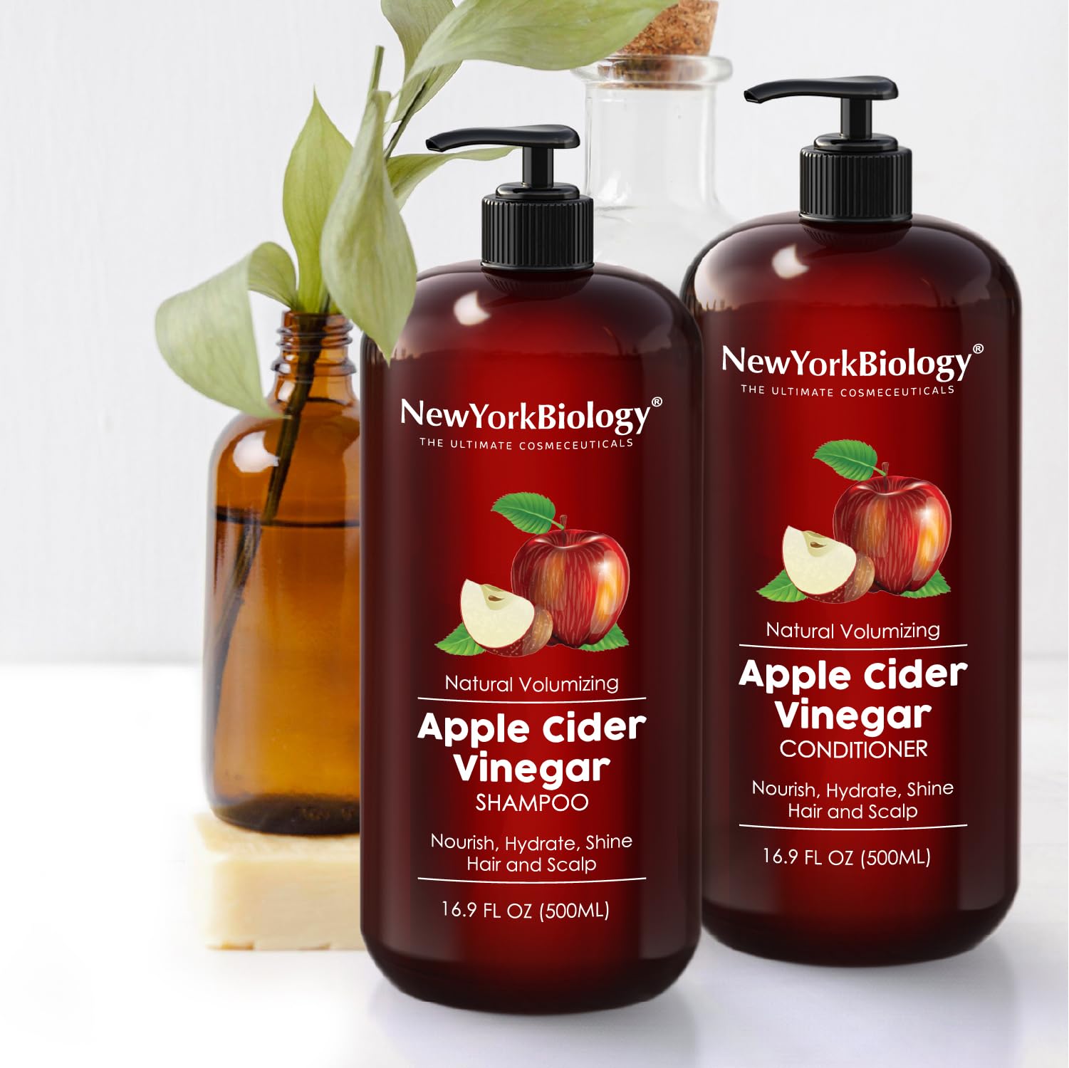Acondicionador aceite de coco y aguacate suaviza e hidrata el cabello.