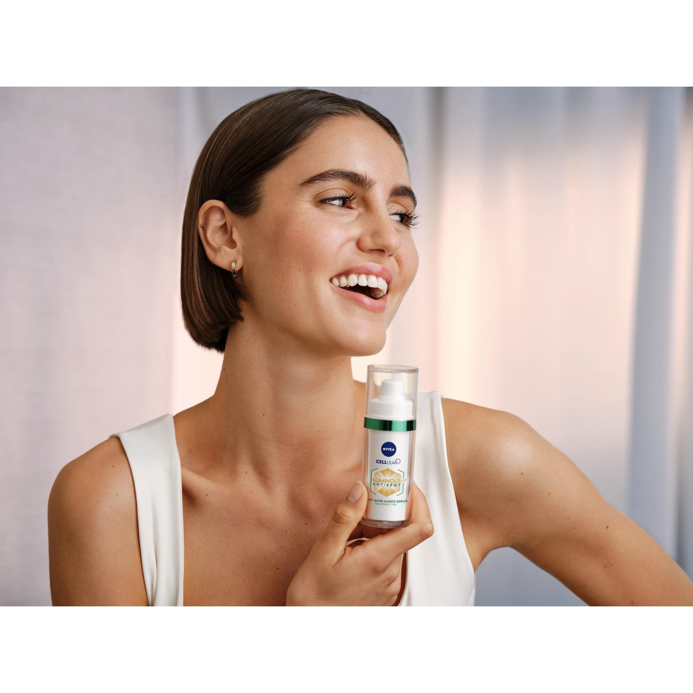 NIVEA Luminous630 serum with green tea extract for balanced moisture.