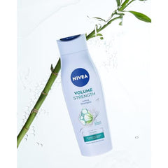 NIVEA Volume & Strength Bamboo extract detail showing nourishing ingredient