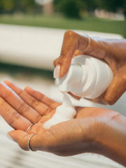 No-Rinse Foaming Hand Wash packaging label showing ingredients and no-rinse benefits.