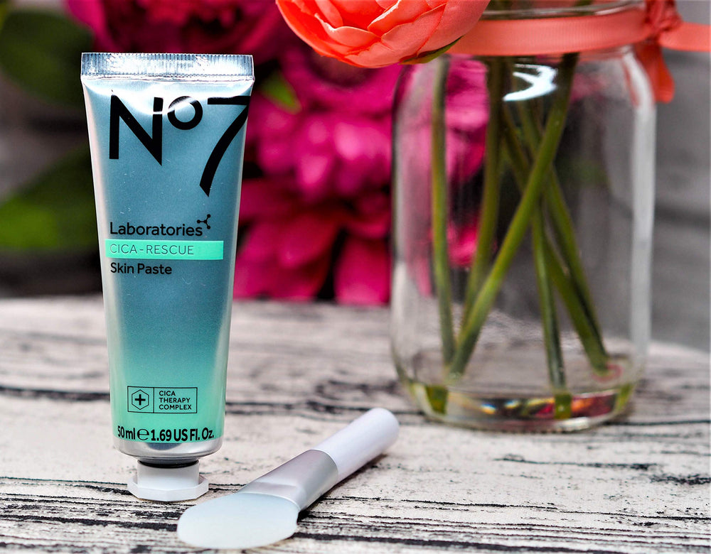 No7 CICA-Rescue Skin Paste tube applying a light layer for targeted comfort