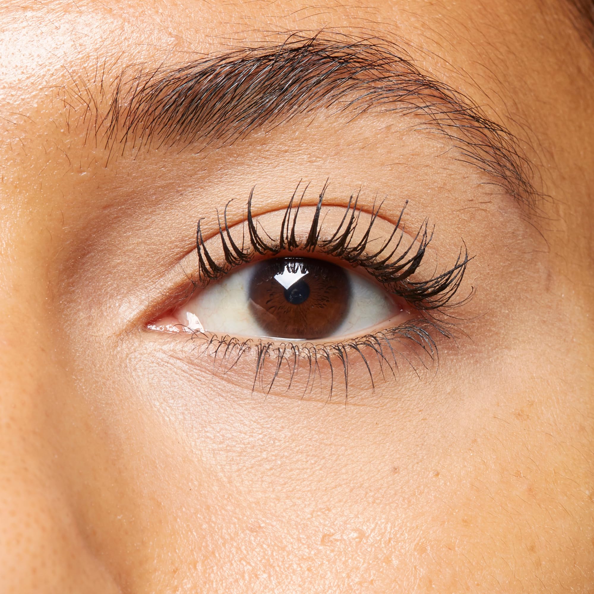 No7 Lash Impact Mascara pack-2 length and volume demo with brush tips