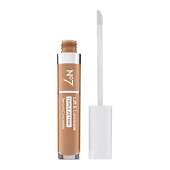 No7 Lift & Luminate blemish concealer swatch shows creamy texture for precise concealment.