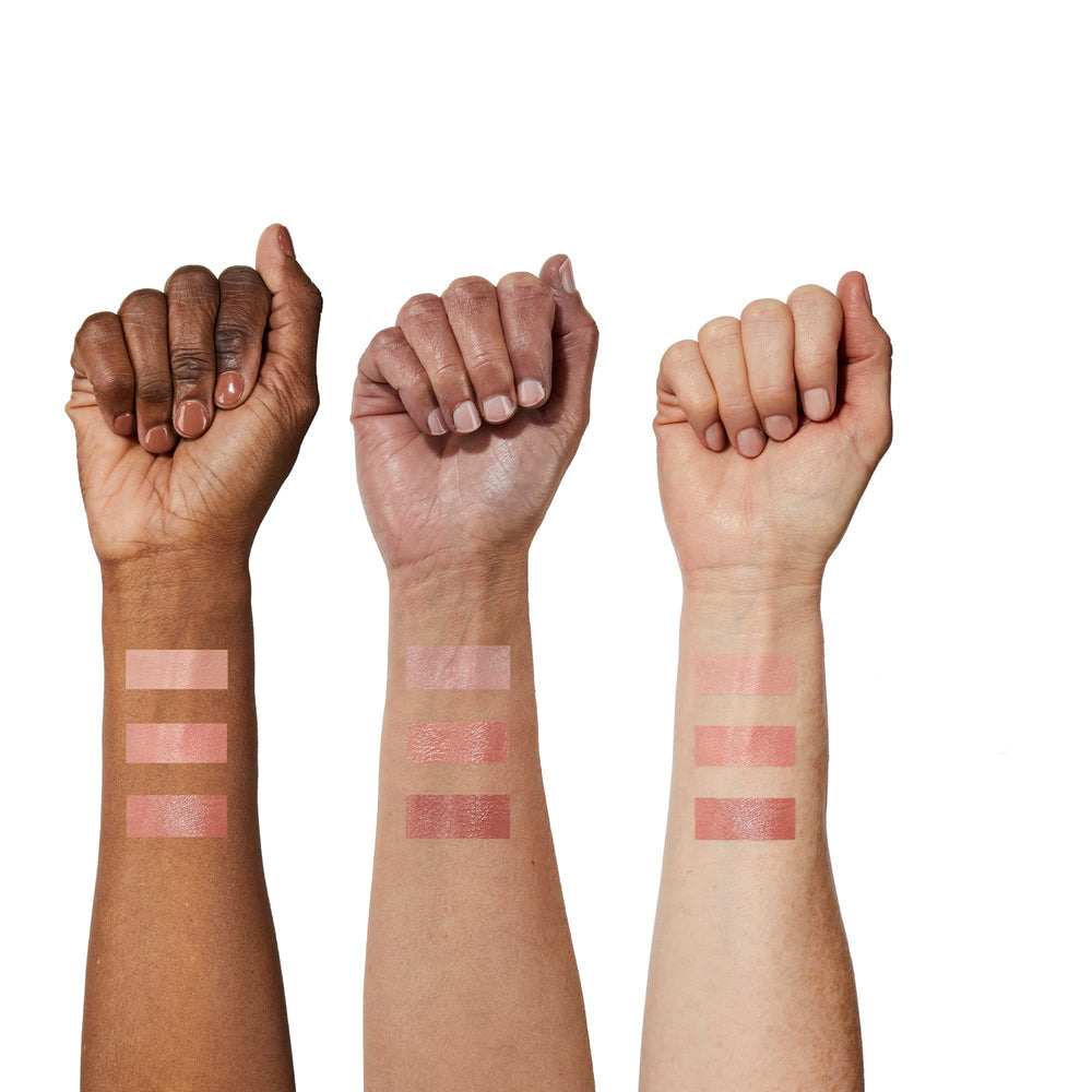 No7 Lip and Cheek Tint Dusk Pink on lips delivers soft matte finish