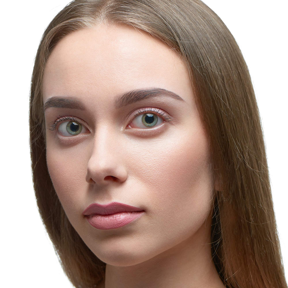 NuBeauti Fragrance-free, talc-free formula for comfortable, undetectable root touch-ups