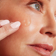 NuFACE Aqua Gel Activator offers 24-hour hydration to help skin feel plump.