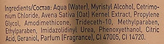 Close-up of Numero Oat Mask texture on hair