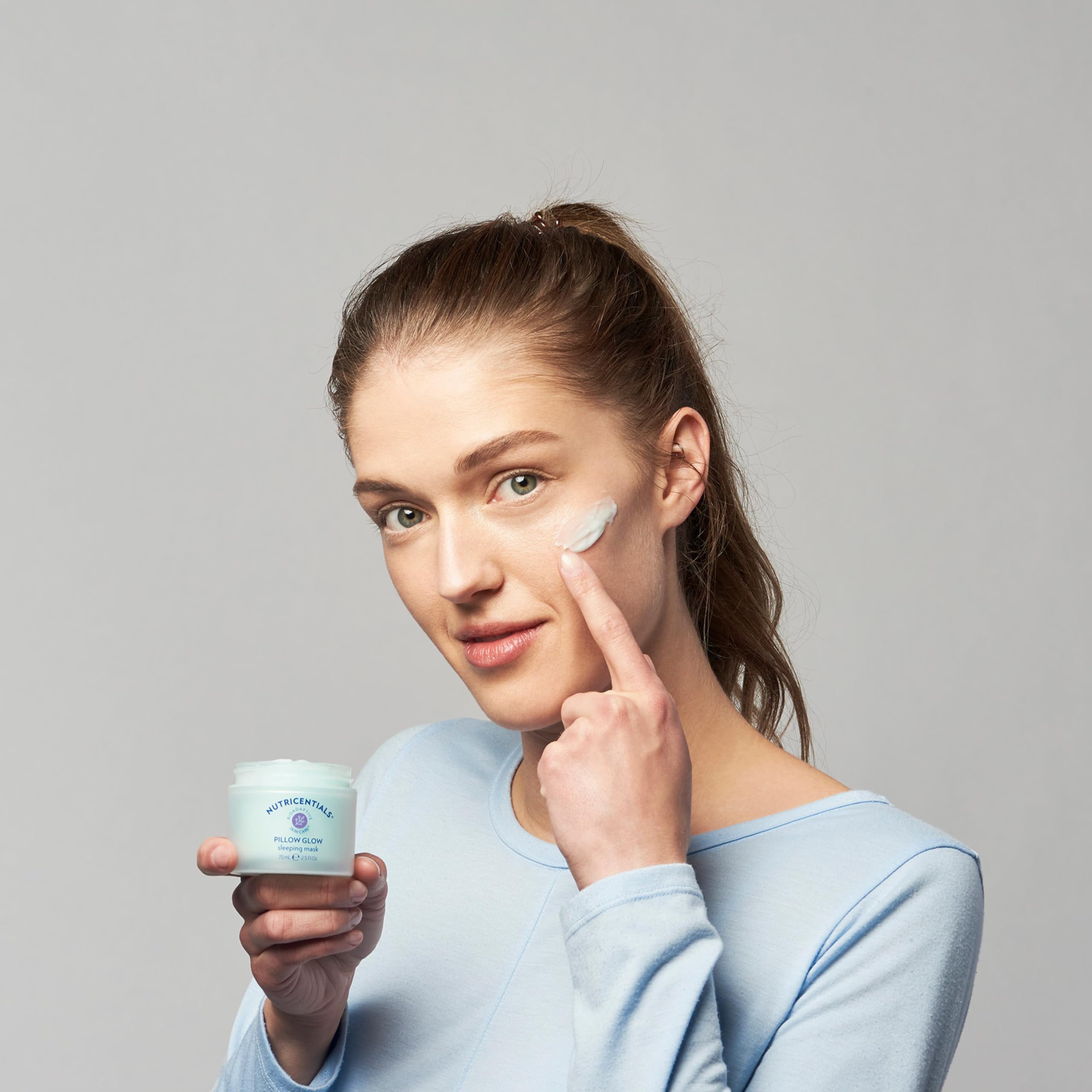 Apple Extract in Pillow Glow delivering an extra hydration boost
