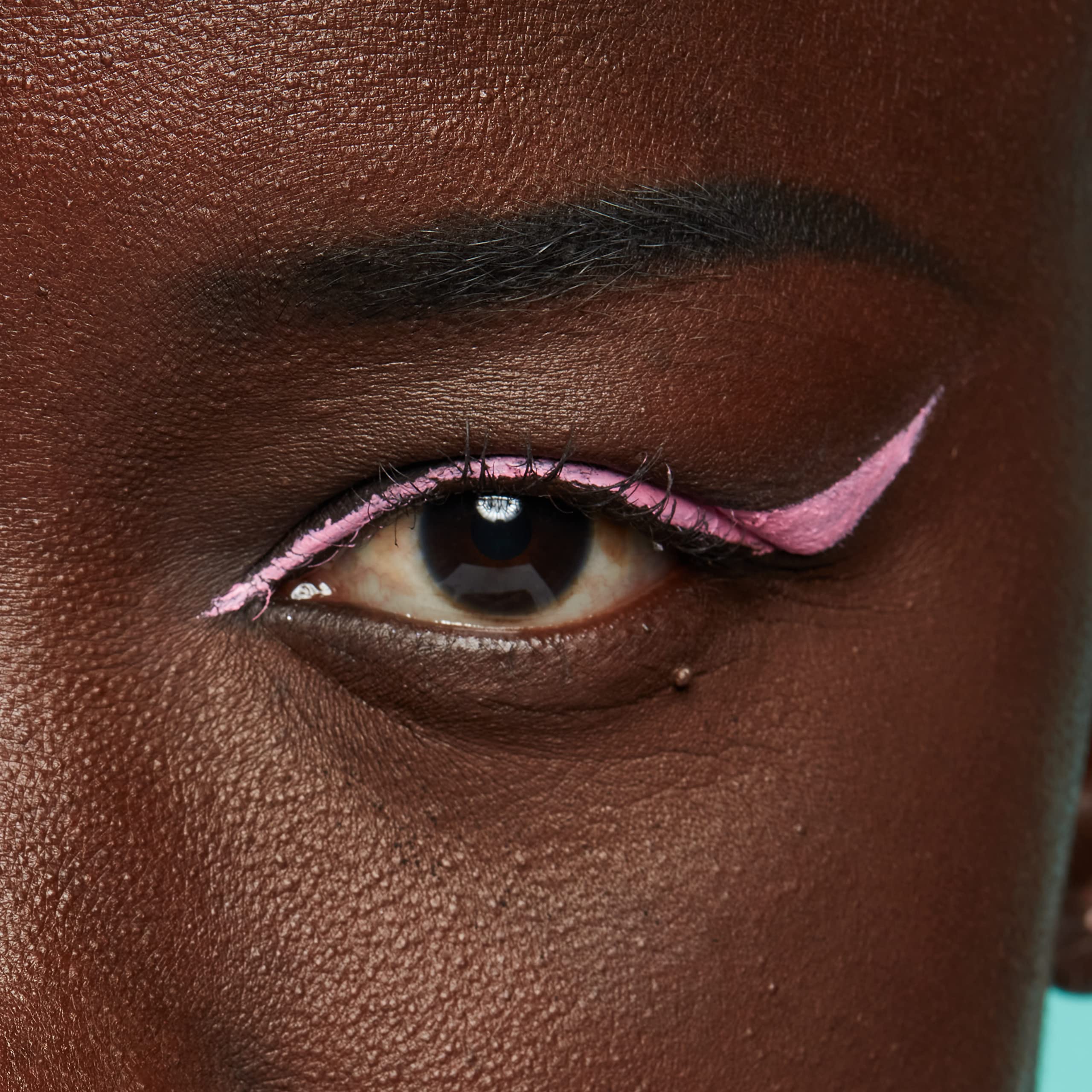 NYX Vivid Brights liner benefits: smooth glide, no tug.