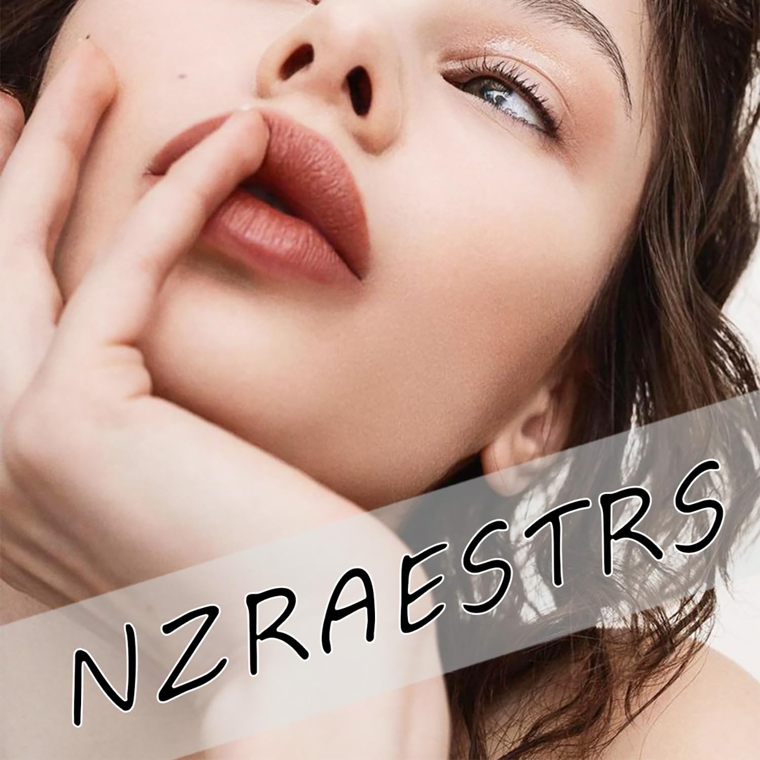NZRAESTRS ready-to-decorate false nails for festive styling options