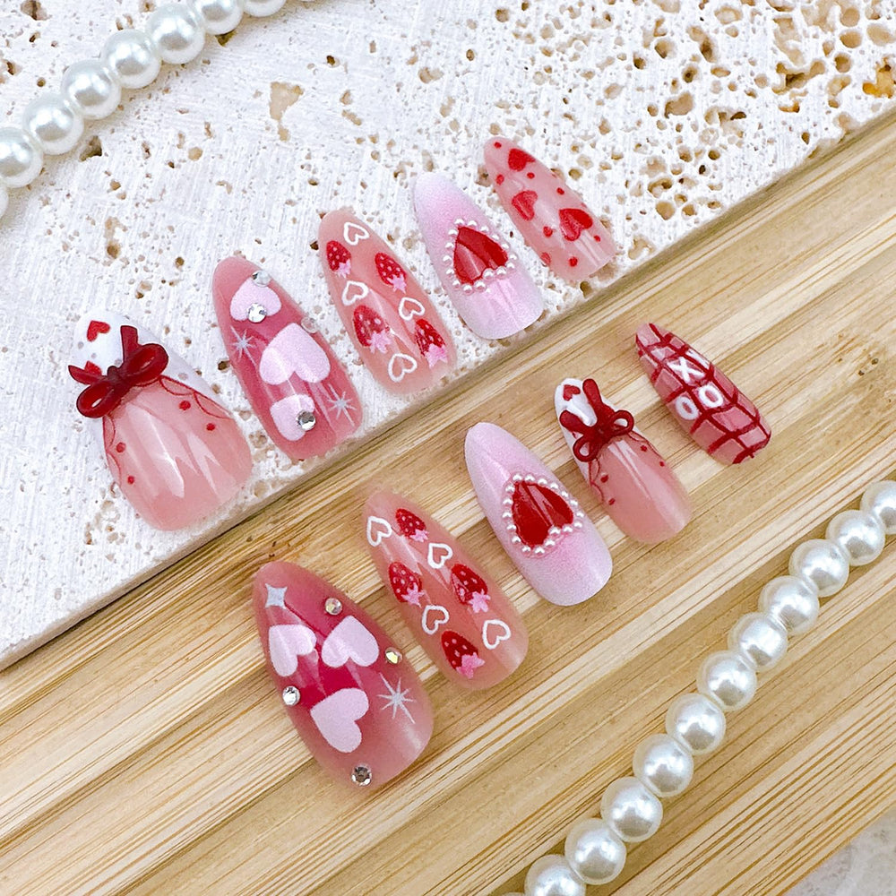 NZRAESTRS rhinestone heart accents for romantic date night manicure