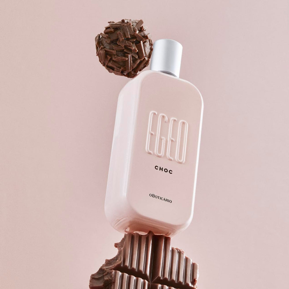 O BOTICARIO Egeo choc spray on wrist demonstrates easy everyday application.